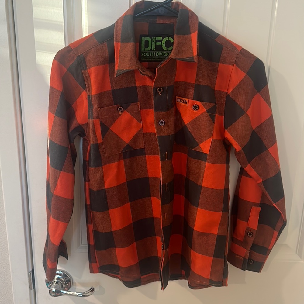 Boys DIXXON FLANNEL SIZE MEDIUM